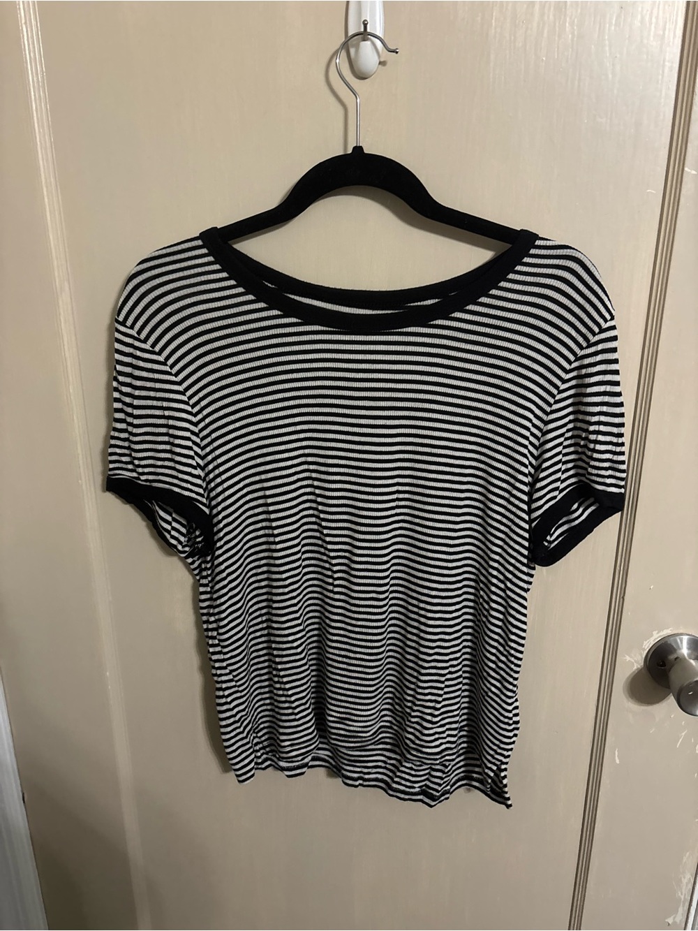 American Eagle Outfitters Black and White Striped Short Sleeve Tee
